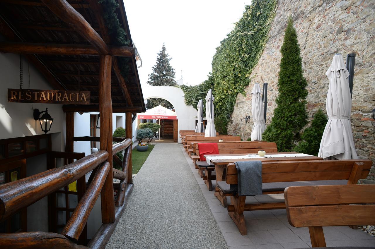 Club M.K.M. Modra Hotel Exterior photo